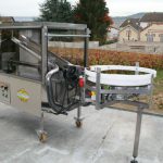 Laveuse sécheuse de bouteilles - Option : intégration d'une table tournante motorisée