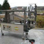 Laveuse sécheuse de bouteilles - Option : intégration d'une table tournante motorisée